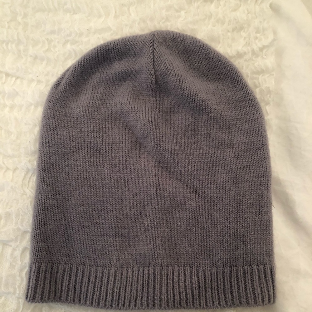 Grey beanie